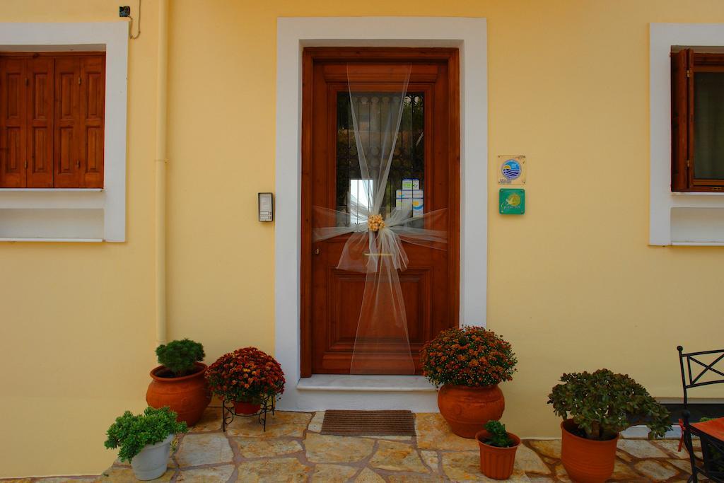Xenonas Chrisso Delphi Exterior foto